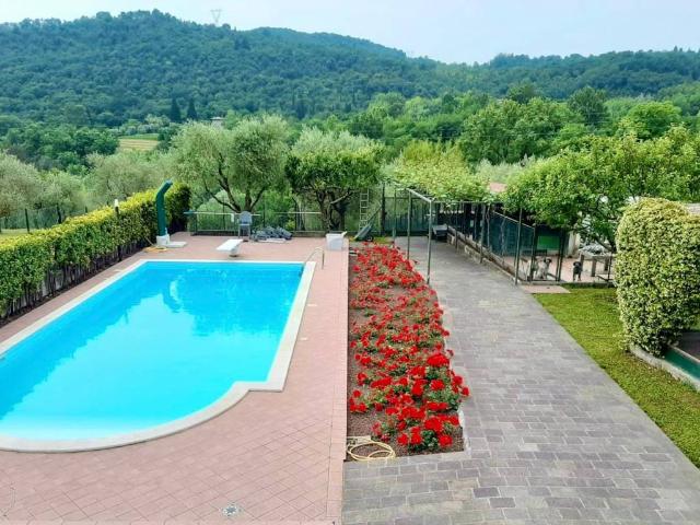 Villa Indipendente in vendita a Comunità montana della Valle Sabbia, Roè Volciano