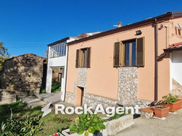 Villa Indipendente in vendita a Calabria, Cosenza