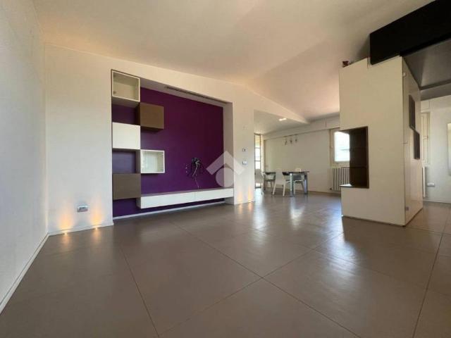 Villa Indipendente in vendita a Rondinera, Rogno