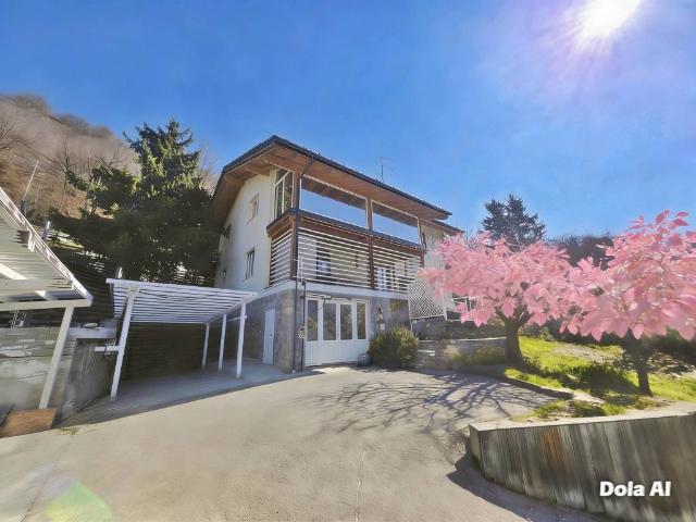 Villa Indipendente in vendita a Aosta