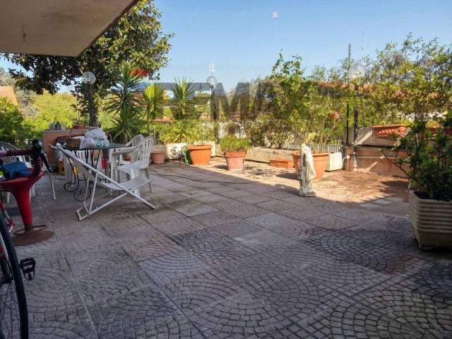 Villa Indipendente in vendita a Municipio Roma XV, Roma Capitale