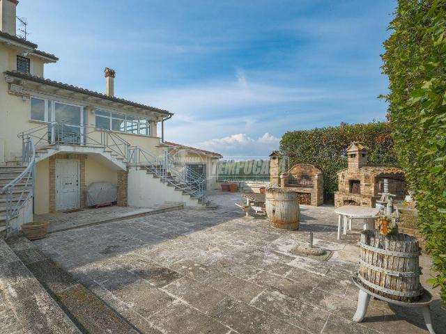 Villa Indipendente in vendita a Municipio Roma XV, Roma Capitale
