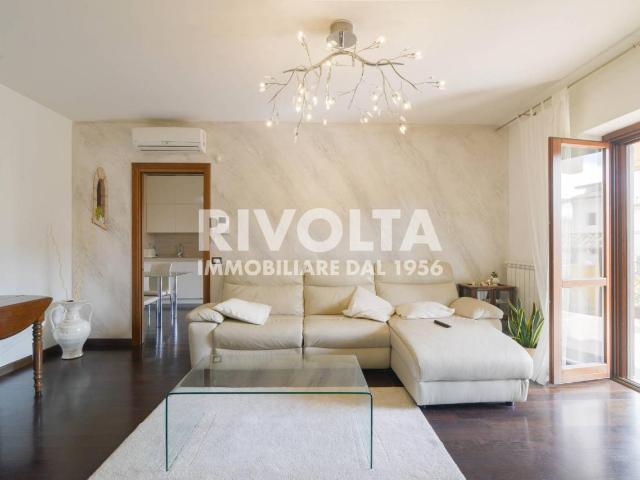 Villa Indipendente in vendita a Selva Nera, Roma