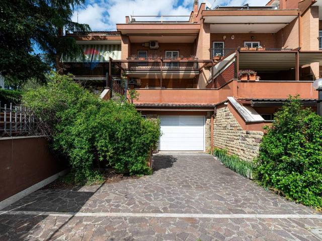 Villa Indipendente in vendita a Spinaceto, Roma Capitale