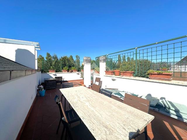 Villa Indipendente in vendita a Settebagni, Montecompatri