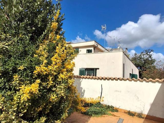 Villa Indipendente in vendita a Villaggio Breda, Roma Capitale