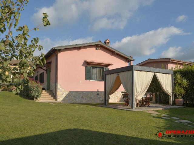 Villa Indipendente in vendita a Municipio Roma VIII, Roma Capitale