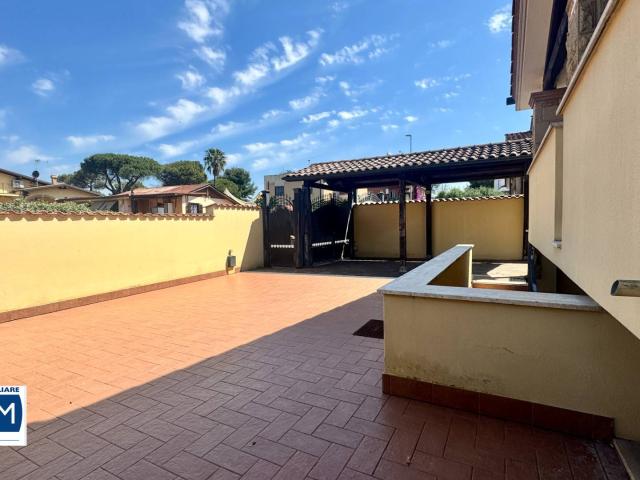 Villa Indipendente in vendita a Dragoncello, Roma