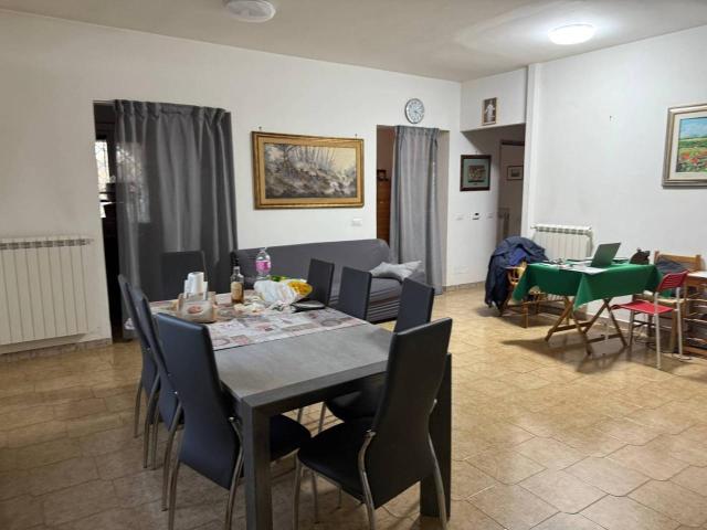 Villa Indipendente in vendita a Valle Castiglione, Roma Capitale