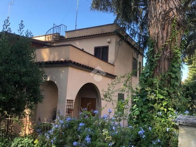 Villa Indipendente in vendita a Municipio Roma V, Roma Capitale