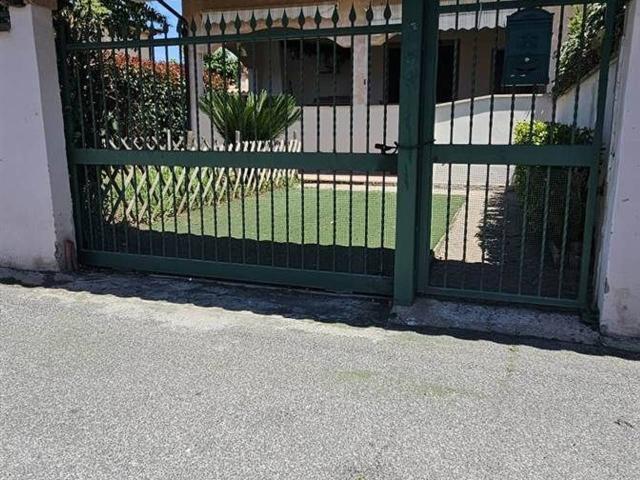 Villa Indipendente in vendita a Giardini di Corcolle, Roma Capitale