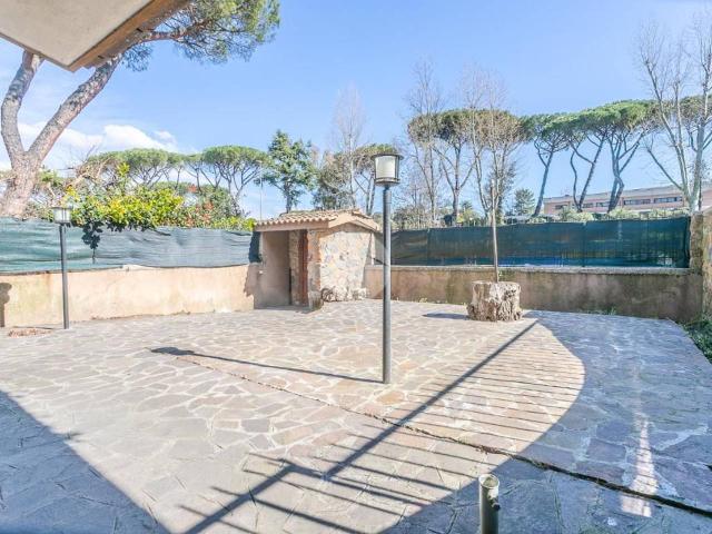 Villa Indipendente in vendita a Municipio Roma VII, Roma Capitale