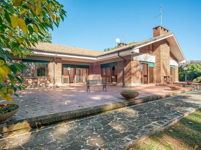 Villa Indipendente in vendita a Municipio Roma VIII, Roma Capitale