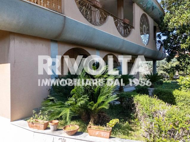 Villa Indipendente in vendita a Ponte Linari, Roma Capitale