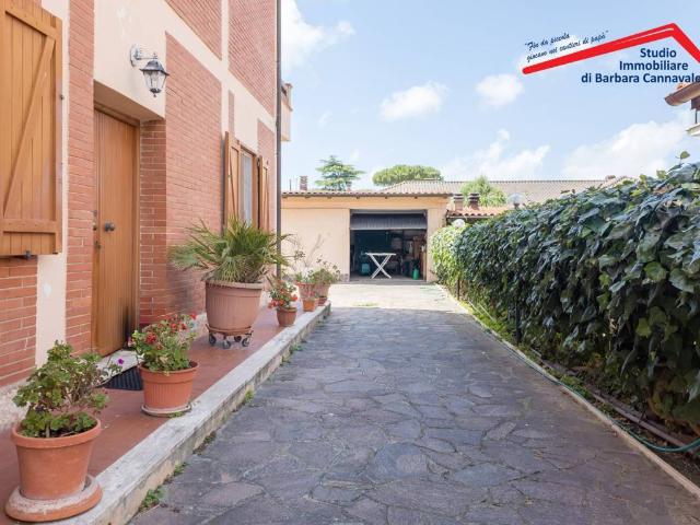Villa Indipendente in vendita a Municipio Roma X, Roma Capitale
