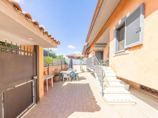 Villa Indipendente in vendita a Castelverde, Roma Capitale