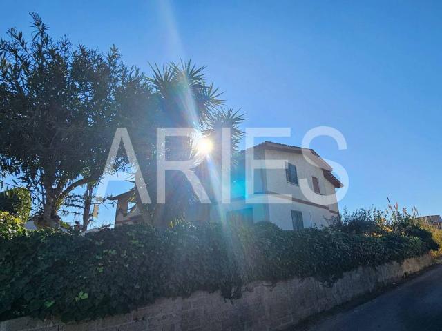 Villa Indipendente in vendita a Malafede, Roma Capitale