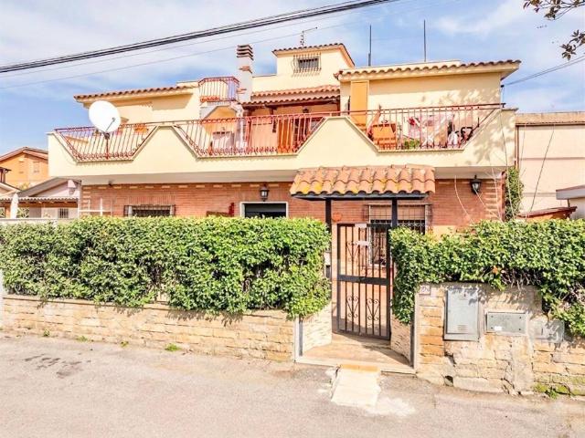 Villa Indipendente in vendita a San Vittorino, Roma
