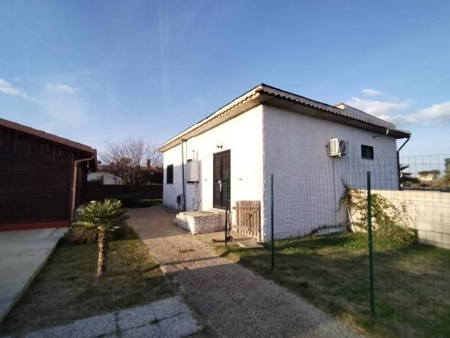 Villa Indipendente in vendita a Municipio Roma X, Roma Capitale