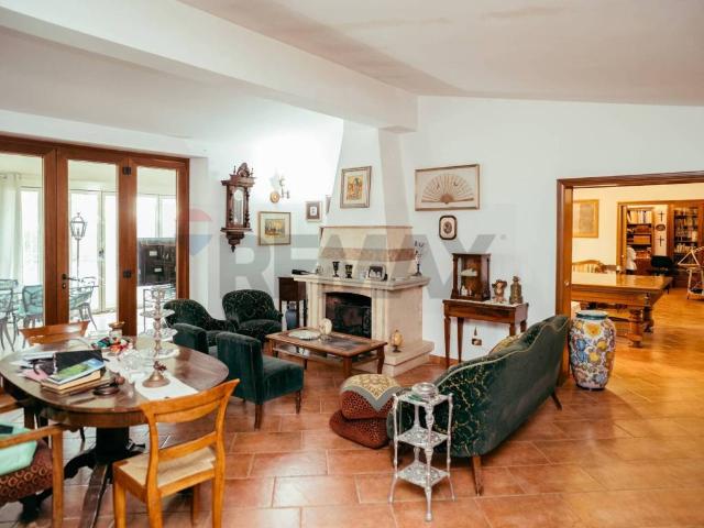 Villa Indipendente in vendita a Municipio Roma XIV, Roma Capitale