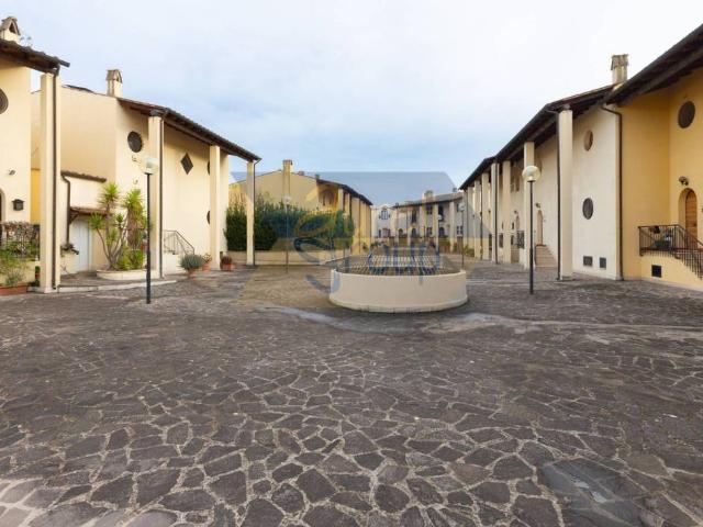 Villa Indipendente in vendita a Pantan Monastero, Roma Capitale