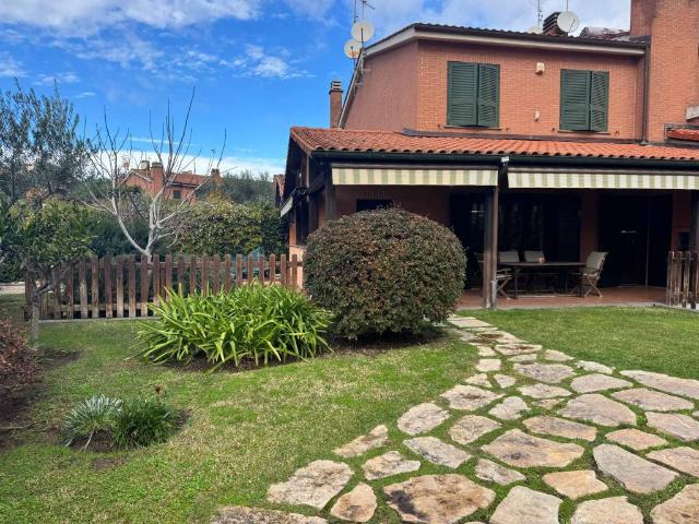 Villa Indipendente in vendita a Municipio Roma X, Roma Capitale