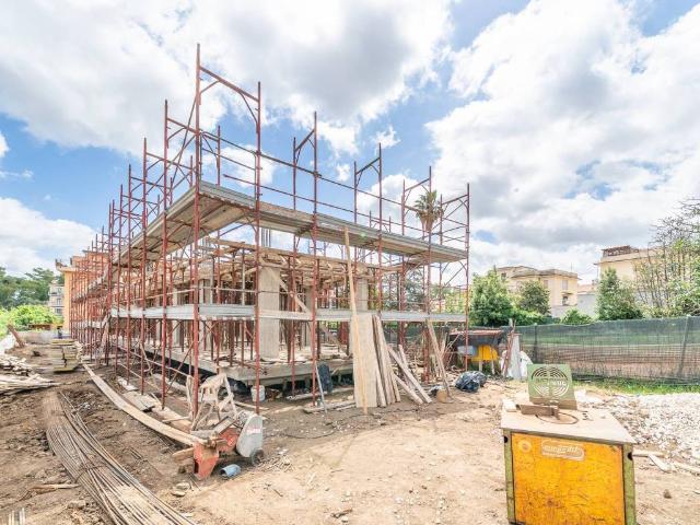 Villa Indipendente in vendita a Villaggio Breda, Roma Capitale