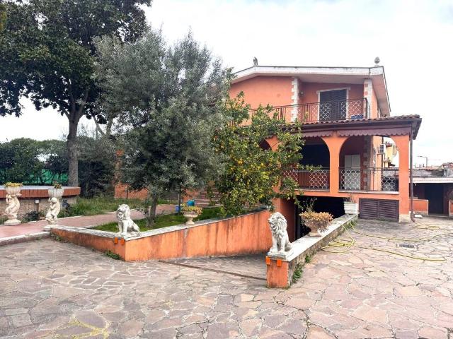 Villa Indipendente in vendita a Municipio Roma VI, Roma Capitale