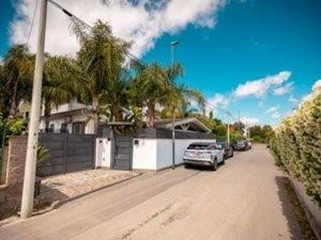 Villa Indipendente in vendita a San Giorgio di Acilia, Roma Capitale
