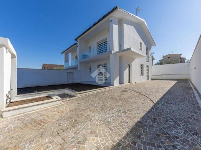 Villa Indipendente in vendita a Castelverde, Roma Capitale