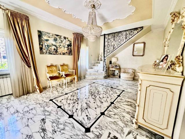 Villa Indipendente in vendita a Roma Capitale, Lazio