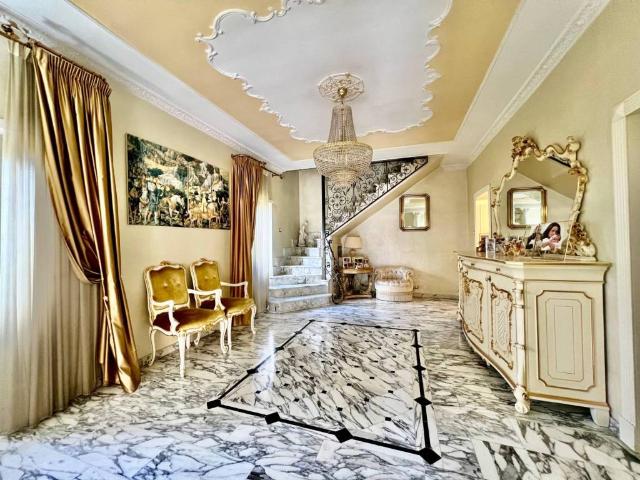 Villa Indipendente in vendita a Roma Capitale, Lazio