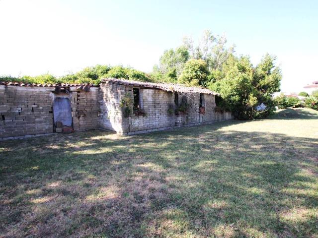 Villa Indipendente in vendita a Municipio Roma X, Roma Capitale