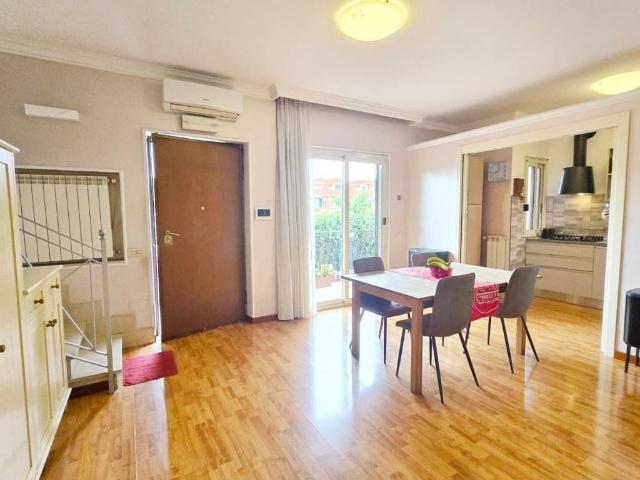 Villa Indipendente in vendita a Finocchio, Roma Capitale