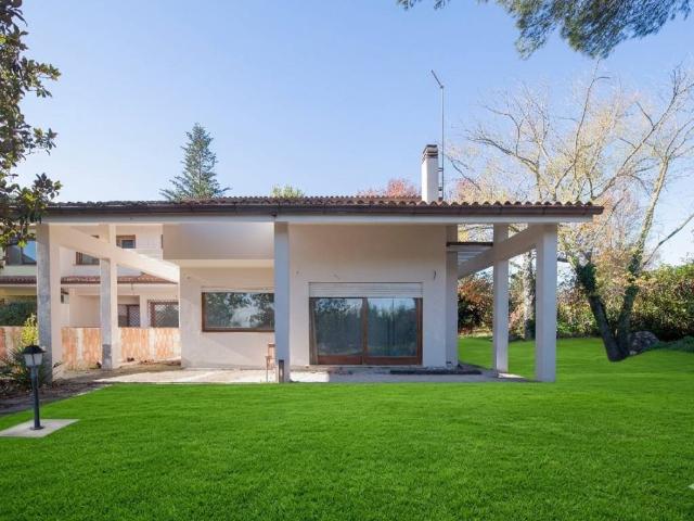 Villa Indipendente in vendita a Olgiata, Roma Capitale