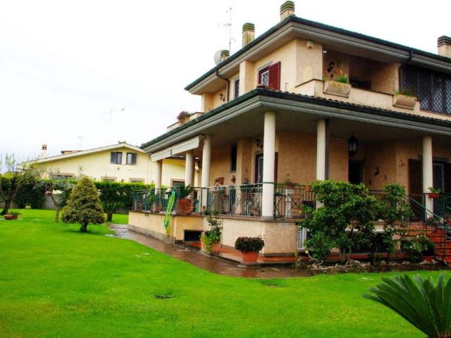 Villa Indipendente in vendita a Municipio Roma IX, Roma Capitale