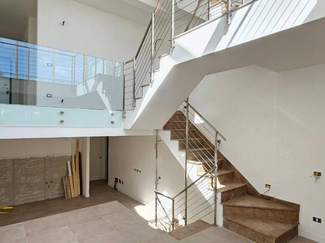 Villa Indipendente in vendita a Prima Porta, Montecompatri