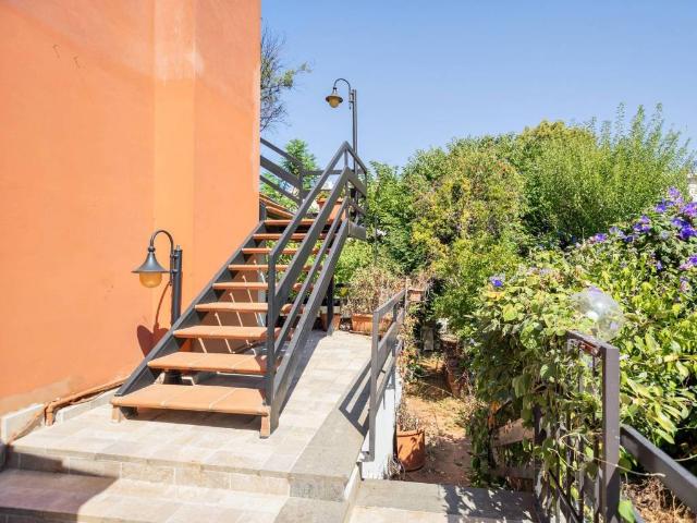 Villa Indipendente in vendita a Axa, Roma Capitale