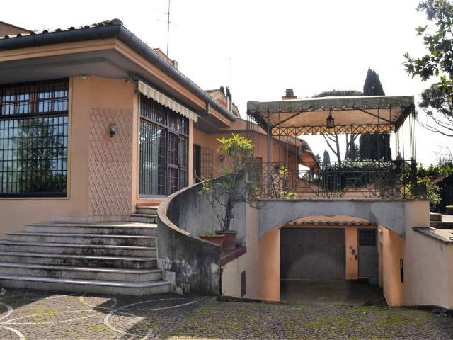 Villa Indipendente in vendita a Roma Capitale, Lazio