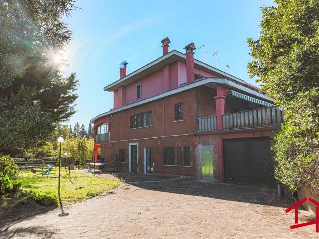 Villa Indipendente in vendita a La Giustiniana, Roma