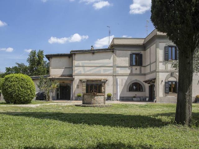 Villa Indipendente in vendita a Municipio Roma VIII, Roma Capitale