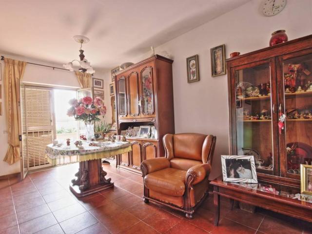 Villa Indipendente in vendita a Municipio Roma XV, Roma Capitale