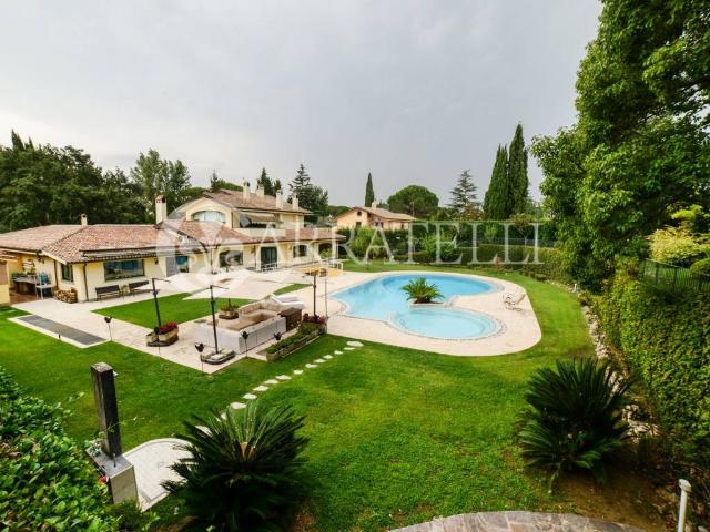 Villa Indipendente in vendita a Olgiata, Roma Capitale