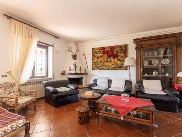 Villa Indipendente in vendita a Prima Porta, Roma