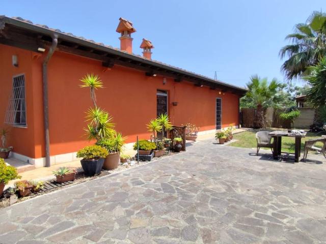 Villa Indipendente in vendita a Municipio Roma XI, Roma Capitale