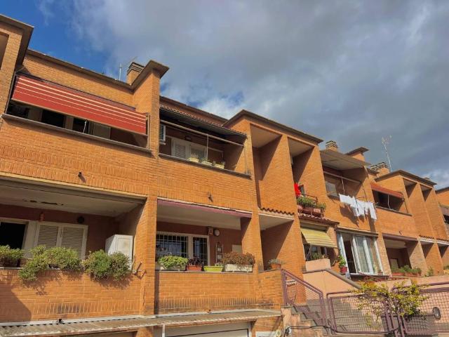 Villa Indipendente in vendita a Municipio Roma XIV, Roma Capitale