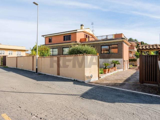 Villa Indipendente in vendita a Casal Lumbroso, Roma Capitale