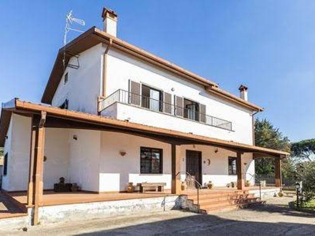 Villa Indipendente in vendita a Roma Capitale, Lazio