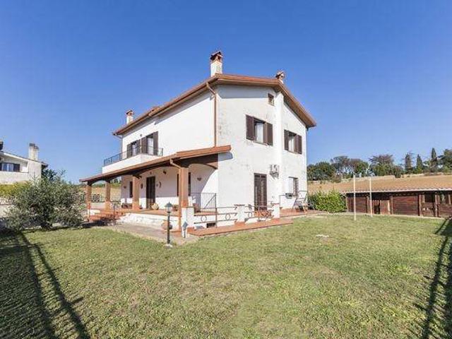 Villa Indipendente in vendita a Roma Capitale, Lazio