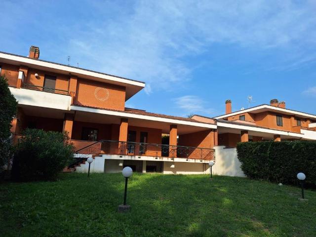 Villa Indipendente in vendita a Municipio Roma XII, Roma Capitale